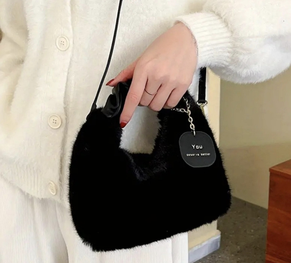 Сумка зі штучного хутра маленька Чорна Сміла - фото 4