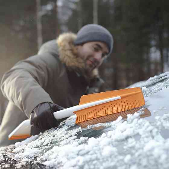 Автомобільний Скребок для льоду та щітки Fiskars "SnowXpert" (1019352/143062) Пластик поліамід Нововолинськ