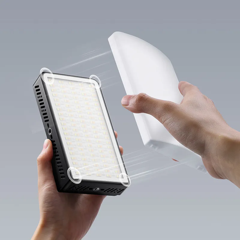 Видеосвет Ulanzi LM-P40RGB Portable Video Light 40W RGB Одесса - изображение 9