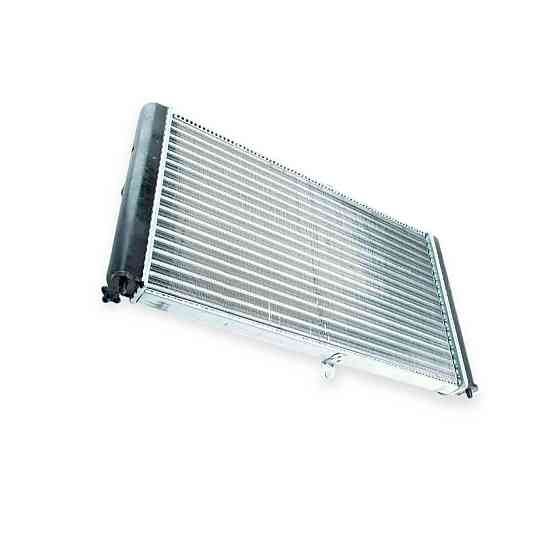 Радиатор двигателя 2110, 2111, 2112 универсальный охлаждения Мукачево