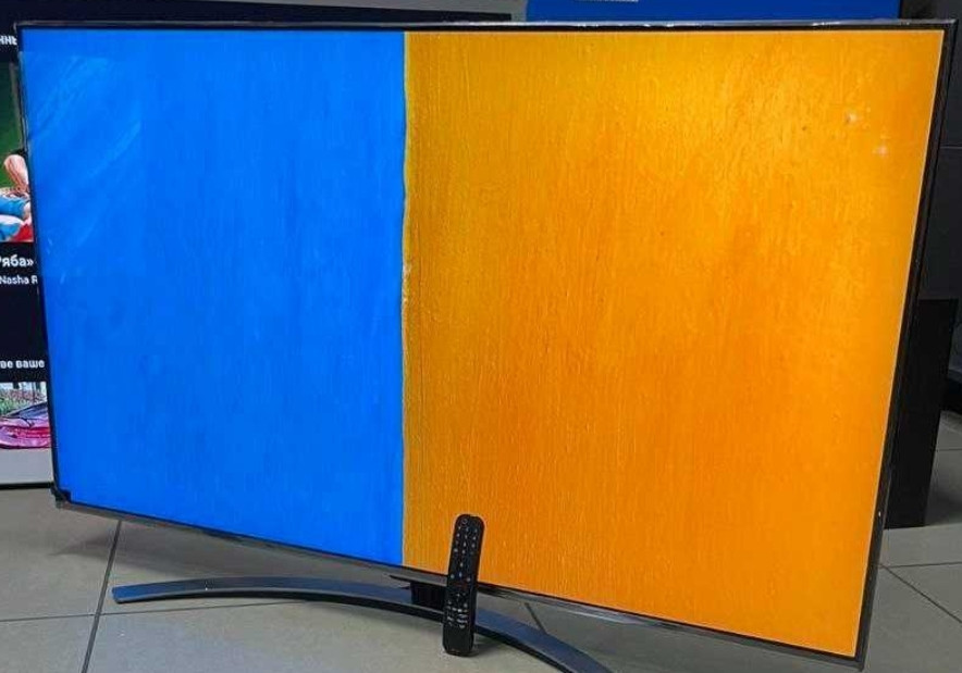 Телевизор Безрамный: 65