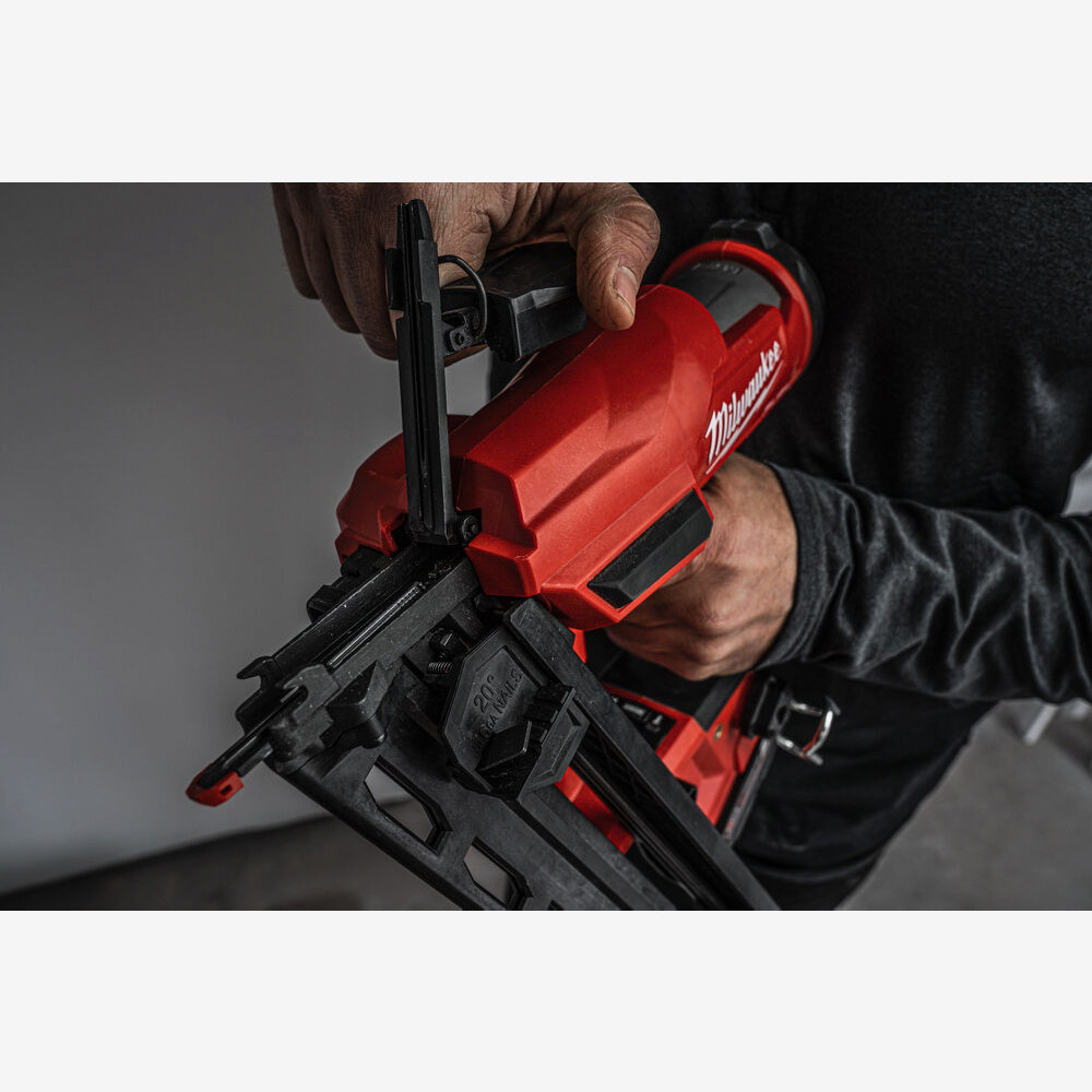 Цвяхозабивний пістолет акумуляторний MILWAUKEE, M18 FN16GA-202X, 32/64мм Одеса - фото 3