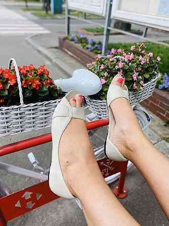 Ника Балетки жіночі бежеві з натуральної шкіри з відкритим носком VSN Ніка весна-літо / Модні б Коломия