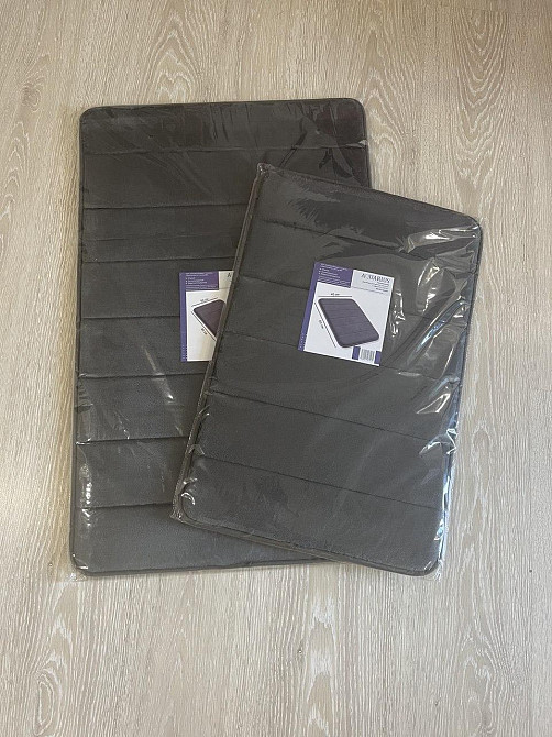 Набор 2 коврика для ванной Aquarius с эффектом памяти 50х80 см, 40х60 см  Графит в полоску Буча - изображение 16