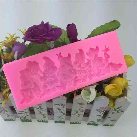 Молд Гномы 142 на 48 мм розовый Киев