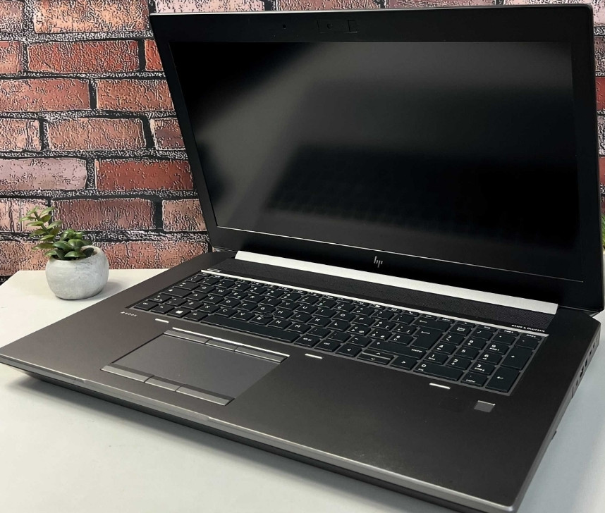 Ноутбук HP ZBook 17 G6 • i7-9850H • 16GB • SSD 256GB NVMe • RTX 3000 6GB • 17.3