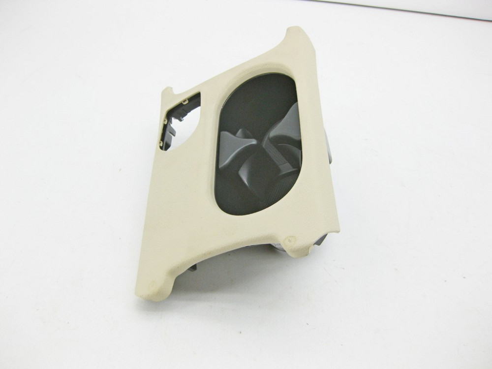 Mercedes-Benz  A1766801610 8L36 Накладка з підсклянниками у центрі підлокітника CLA Shooting Brake X117 CLA C117 GLA X156 A-class W176 Одеса - фото 3