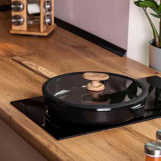 Алюмінієва сковорода з керамічним покриттям антипригарним 1.8 л Ø 24 см чорна MGC HP-4-457B Коломия