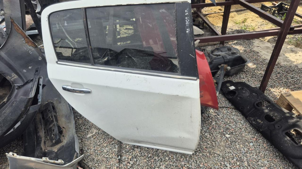 Задня права дверка Geely Ма кросс в зборі Київ - фото 1