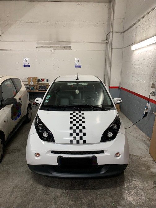 Наклейка на авто на капот Красная Киев - изображение 7