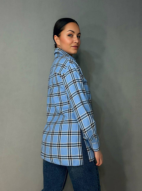 Сорочка жіноча Ariadna 8052 картата оверсайз розрізи по боках one size, блакитний, one size Київ - фото 17