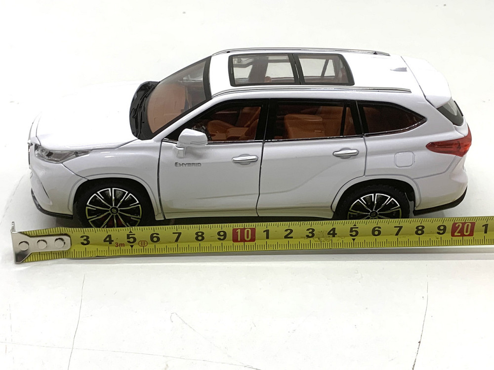 Машина Автосвит Toyota Highlander инерционная открываются двери капот багажник 21см Білий (AP-2024) Чернігів - фото 7