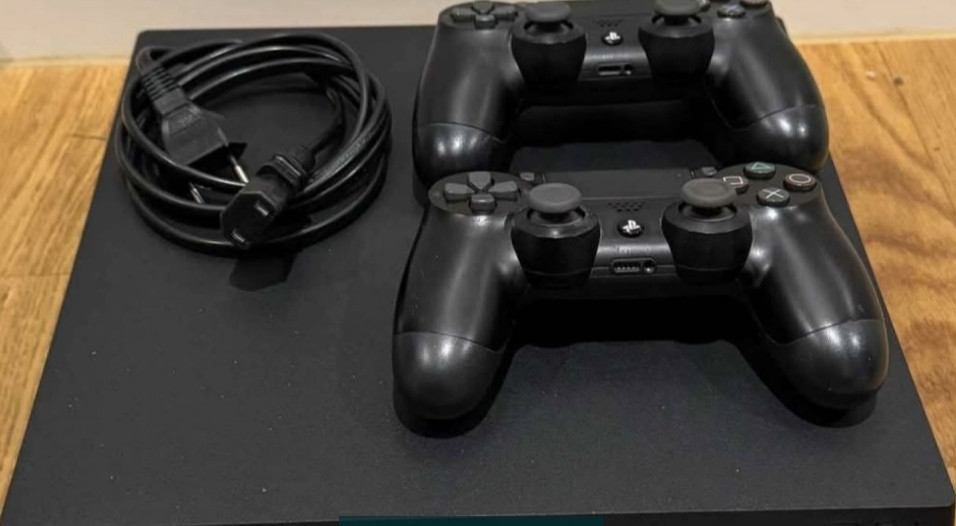 Приставка Sony PlayStation 4 Pro 1TB Харків - фото 2