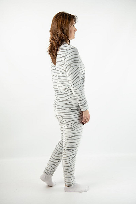 Домашній теплий комплект (піжама) жіночий без капюшона, велсофт топ Крохатушка одяг Київ - фото 3