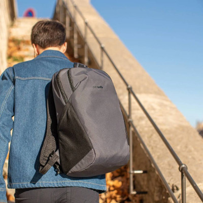 Рюкзак туристический Pacsafe Vibe 20L Anti-Theft Backpack графіт (60291144) Винница - изображение 9