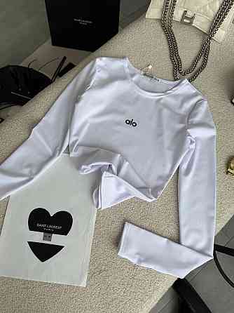 Стильний жіночий базовий лонгслів із написом і вирізом під пальчик мікродайвінг Білий Одеса