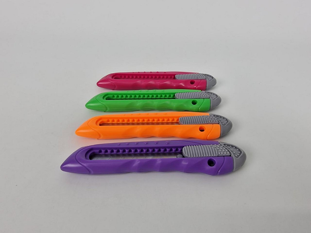 Ніж канцелярський "Axent" (18 мм) (1 шт.) Харків - фото 1