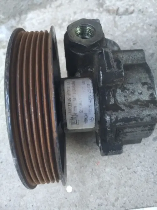 Насос гідропідсилювача 2108517 Мерседес по запчастинах Винница - изображение 1