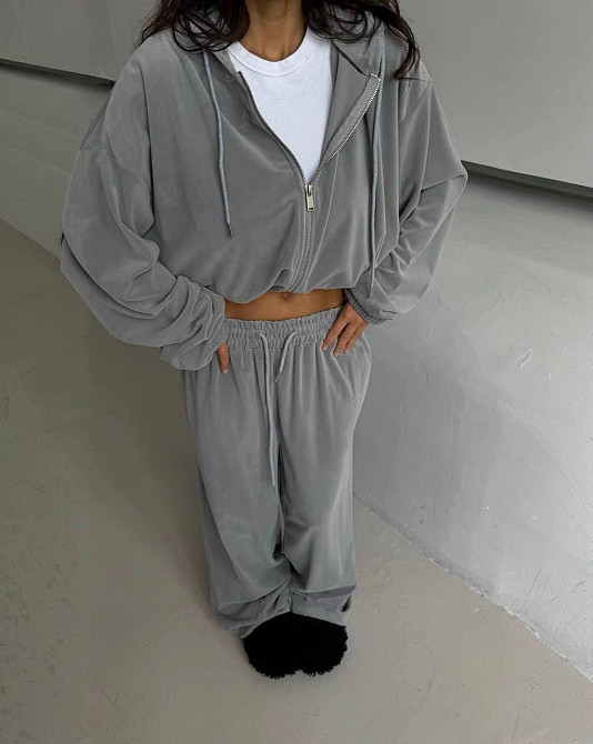 Жіночий повсякденний трендовий велюровий костюм Сірий, 42/46 Одеса - фото 1