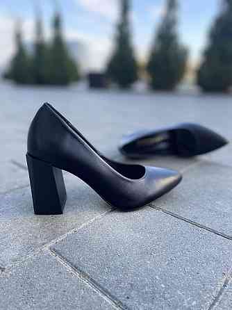 Nivelle Туфлі жіночі NIVELLE чорні натуральна шкіра каблук 8 см 36р. (1845/82-8066) Коломия