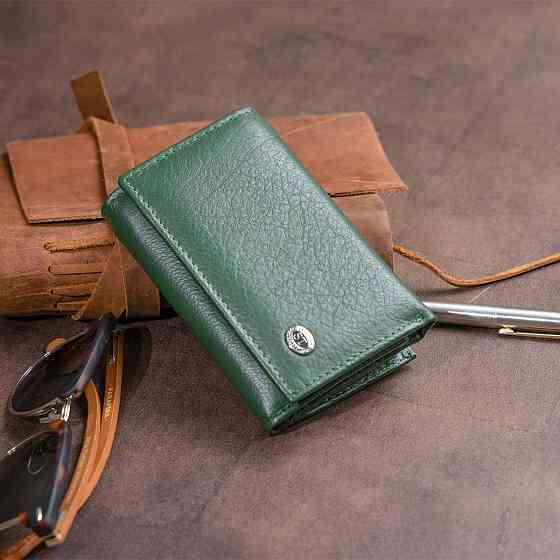 Горизонтальне портмоне зі шкіри унісекс на магніті Зелене (ST Leather) Київ
