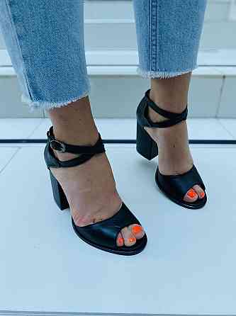 ARLEN Босоніжки жіночі ARLEN Бос-К-01/02 чорні (літо, шкіра натуральна) (3516) Коломыя