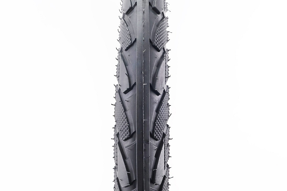 Шина 20"х2.50 бескамерная CR 3 Бершадь - изображение 3