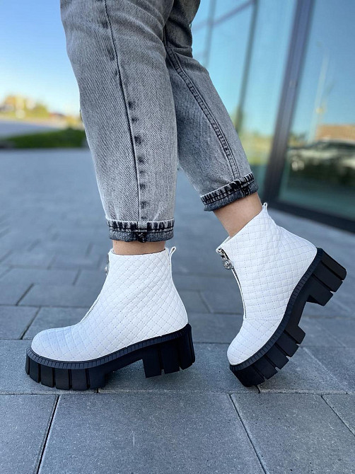 LIRIO Черевики жіночі LIRIO білі натуральна шкіра зима висота 12см розмір 39р. ( /91650) Коломия - фото 6