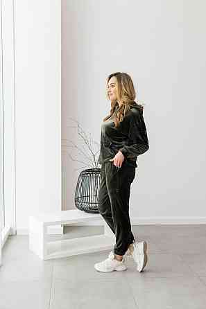 Жіночий велюровий костюм із капюшоном Хакі S Харків