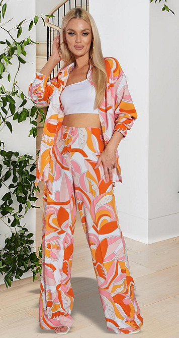 Красивый брючный костюм (48) Киев - изображение 1