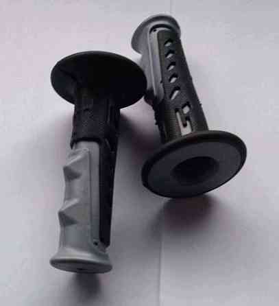 Ручки руля велосипедные (черные с серым) Мукачево