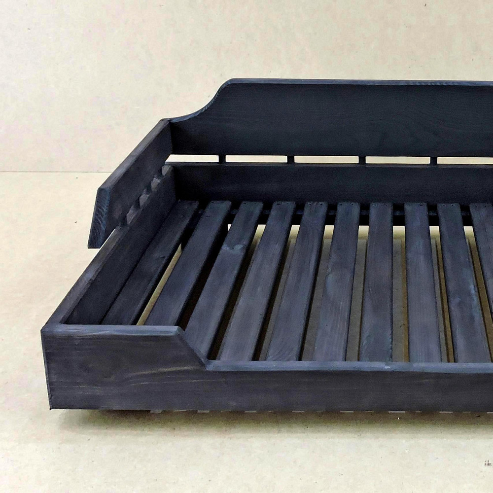 Лежак деревянный для собаки 