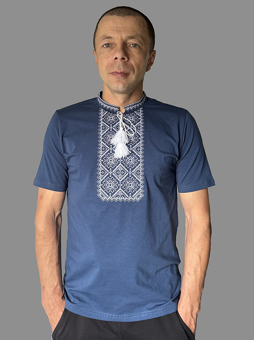 Мужская синяя вышиванка с белоснежным орнаментом Киев - изображение 1