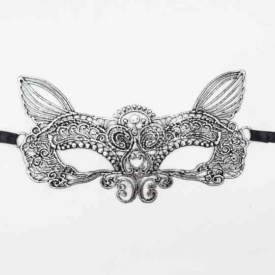 Маска на маскарад з принтом тварини на зав`язках унісекс 19 на 9 см сріблястий Київ