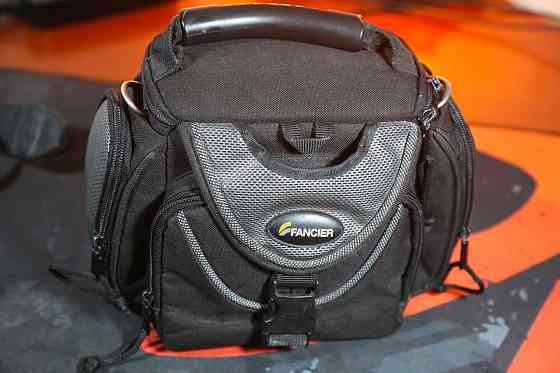 Професійний фотоапарат Canon EOS 600D + Canon EF 50 mm f 1.8 II Дзеркалка. Комплект. Б\У Харків