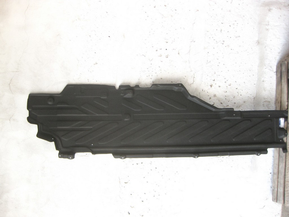 Mercedes-Benz  A2056840218 Захист днища бічний правий C-Class W205 з тріщинами Одеса - фото 6