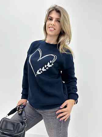 Утепленный свитшот с принтом 