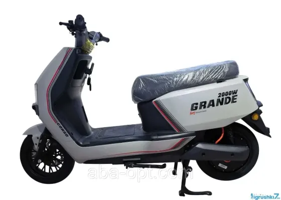 Электрический скутер CORSO GR 2000W-72вт-35А/ч GraFen шины 12