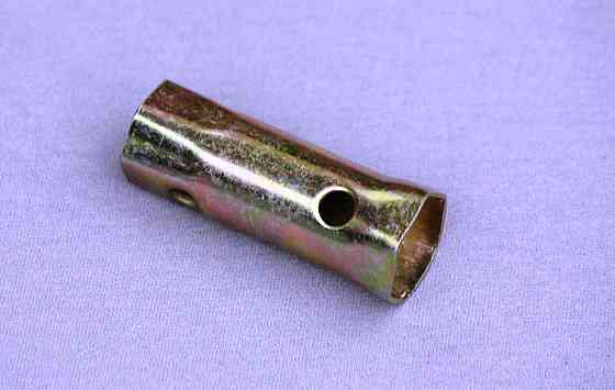 Ключ свічковий 10 мм (4T) Мукачево