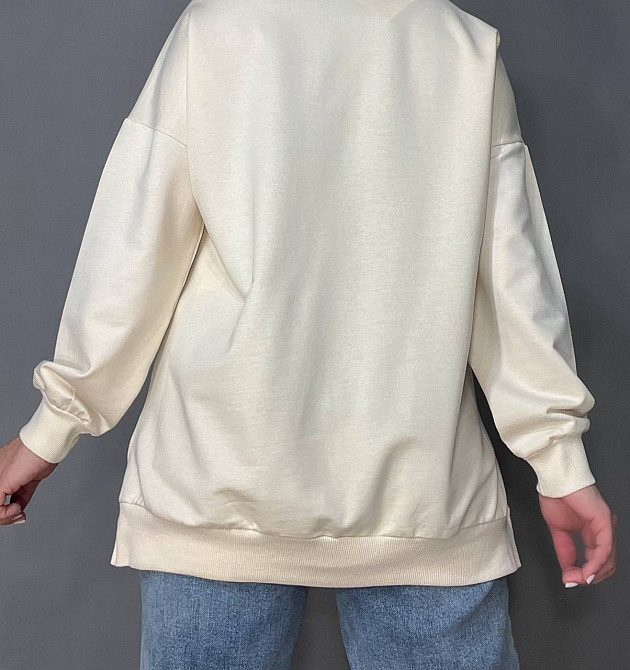 Свитшот женский My city 8054 удлиненный с воротничком разрезы по бокам оверсайз 48 , молочний, 48 Киев - изображение 5