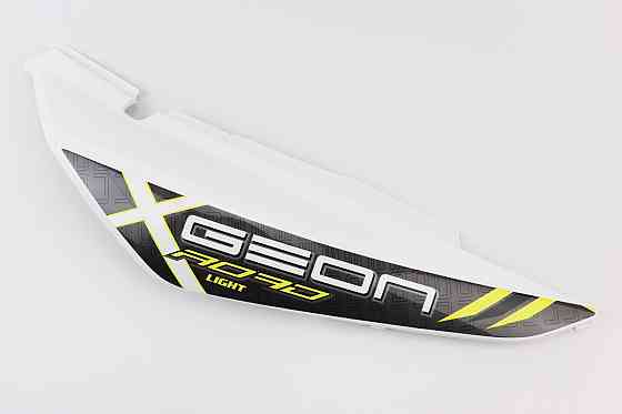 X-Road Light 200-250 пластик - задній бічний правий, БІЛИЙ з жовтим малюнком Киев