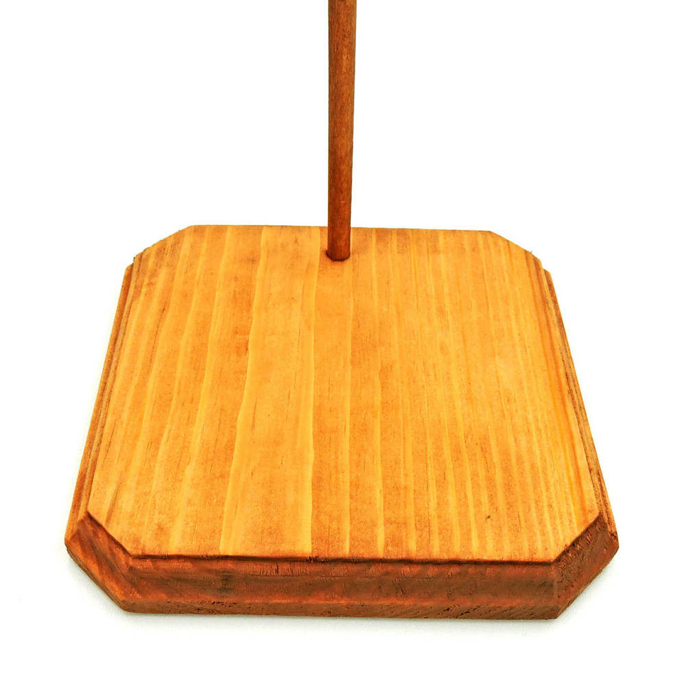 Подставка для кукол 