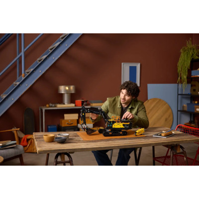 Конструктор LEGO Technic Екскаватор Volvo EC500 Hybrid (42215) Вінниця - фото 7