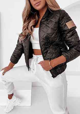 Жіноча коротка стьобана куртка без капюшона плащівка з водовідштовхувальним просоченням з утепленням силікон Чорний, 42/44 Одеса