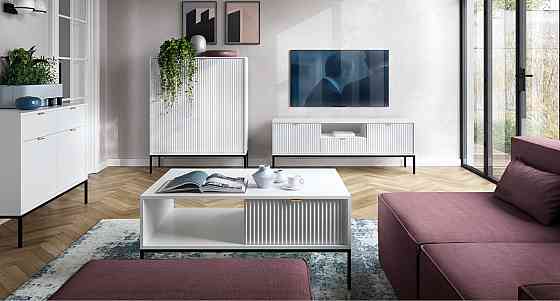 Комод Perfect Home Нова / Nova 2-дверний з 2 шухлядами і чорними ніжками KSZ104 Білий (PFH-091216) Дніпро