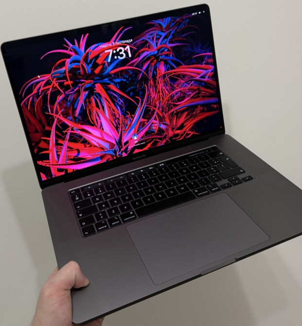 Ноутбук Apple MacBook Pro 16 (2021) i7 Pro 5600x 512Gb. Київ - фото 7