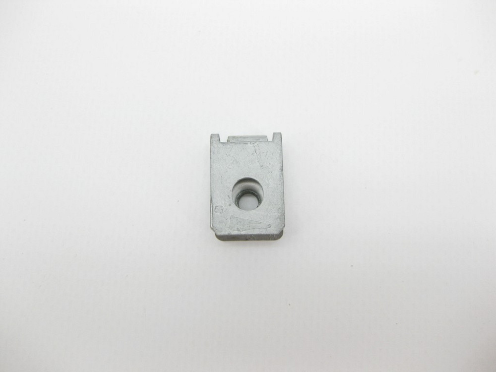 Mercedes-Benz  A0049941345 Скоба кріпильна з різьбленням M5 E-Class W212 W212 C207 CLS C218 C219 C-Class W204 ML GLE W165 GL GLE X166 W167 C292 Одесса - изображение 2