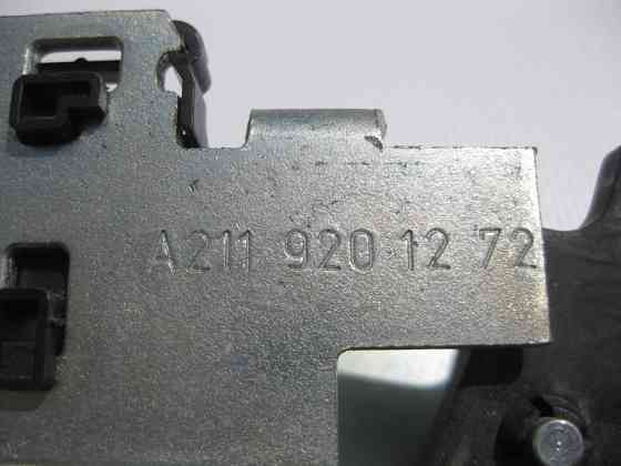 Mercedes-Benz  A2119201272 Правий замок відкидної спинки заднього сидіння без ручки E-Class W211 Одеса