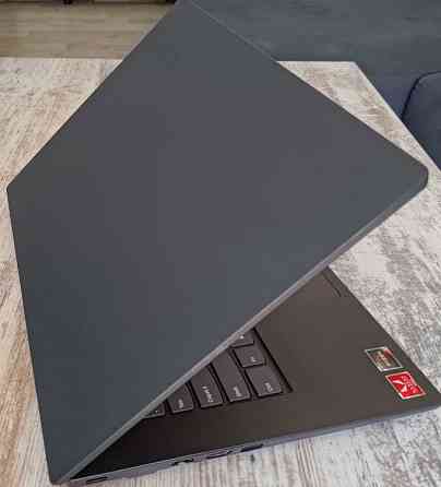 2020. Мощный Ноутбук: Lenovo Ryzen 3/8Gb. DDR4, AMD Vega 2Gb. SSD256Gb. 5ч. Киев