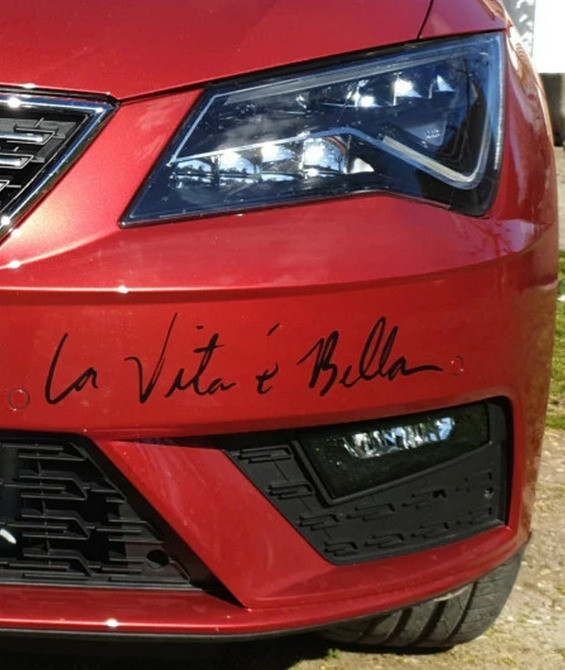 Стикер на авто La Vita E Bella Життя прекрасне Бе Київ - фото 8